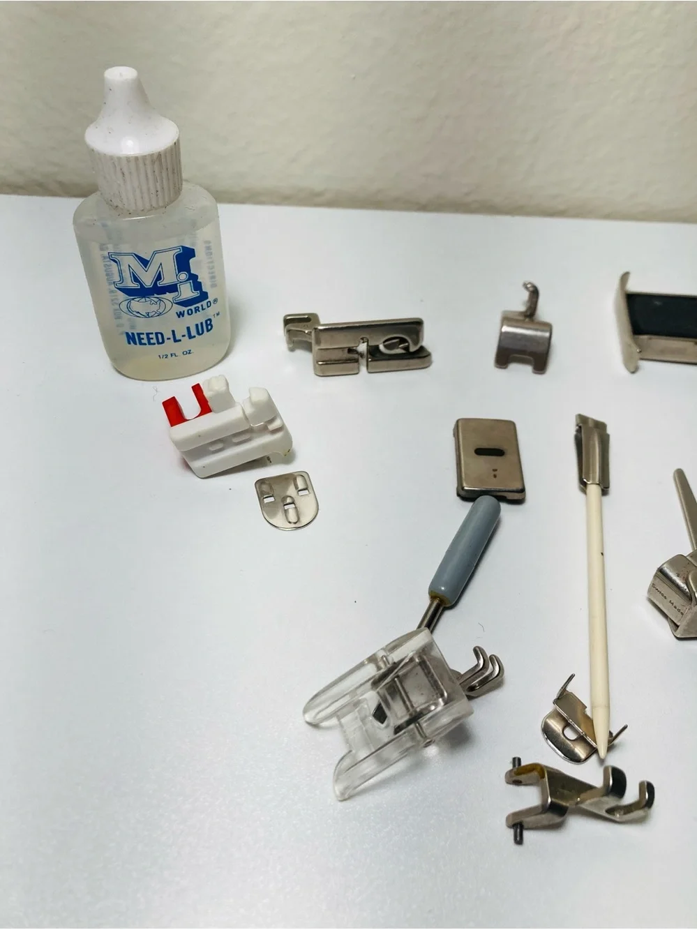Assorted Sewing Machine Feet and Accessories - Mixed